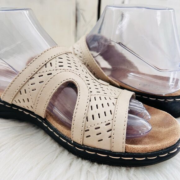 Clarks Lexi Bark Bendable Slide On Sandals In Bone Cream Leather Comfort Size 7 - Picture 4 of 7